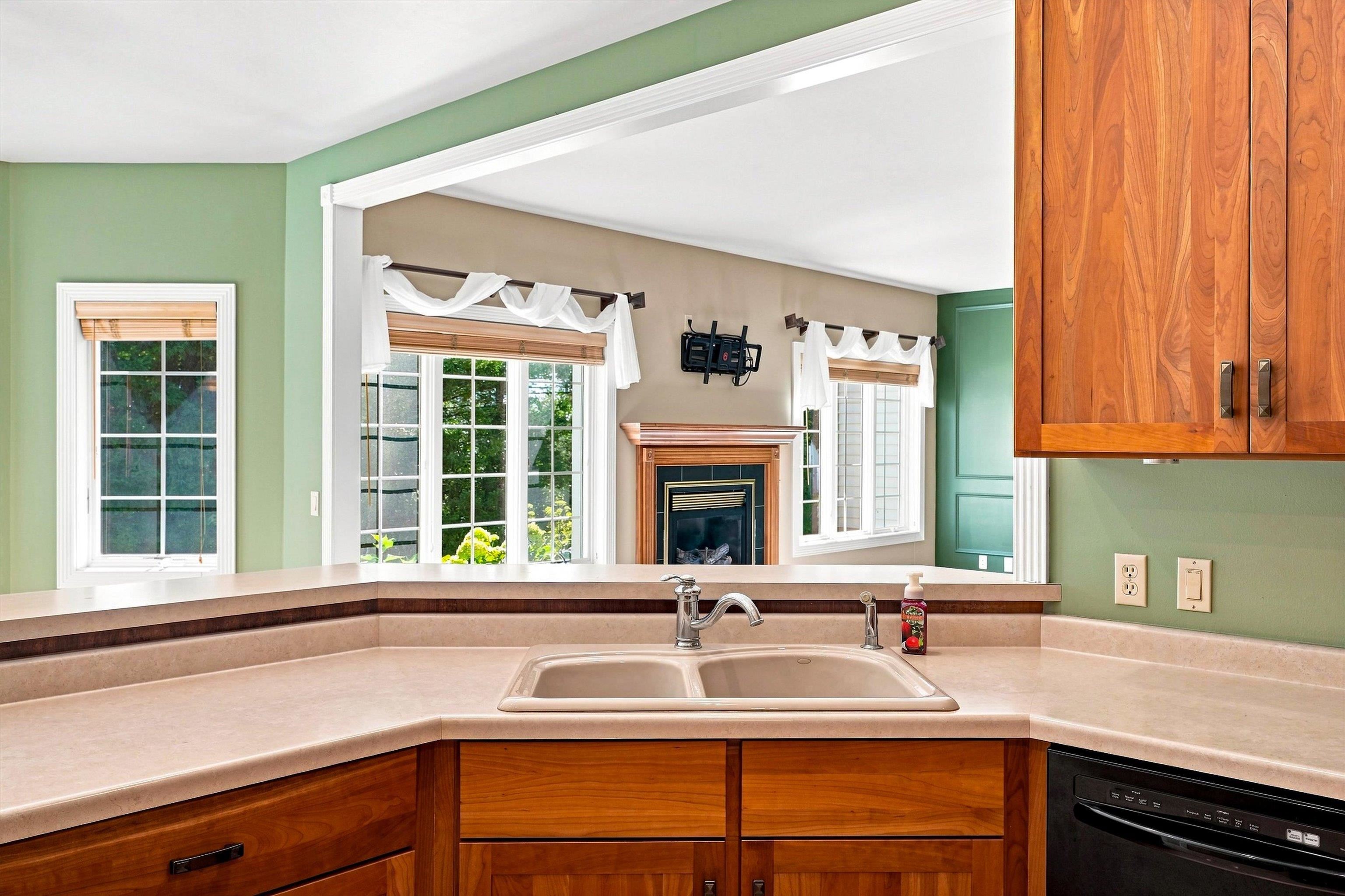 1109 S Locust Avenue Property Photo 15