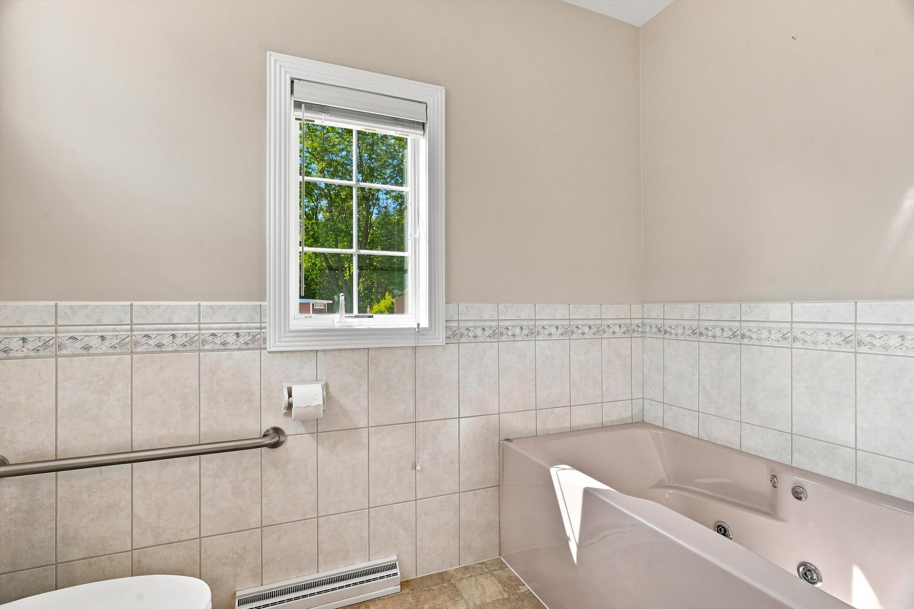 1109 S Locust Avenue Property Photo 22