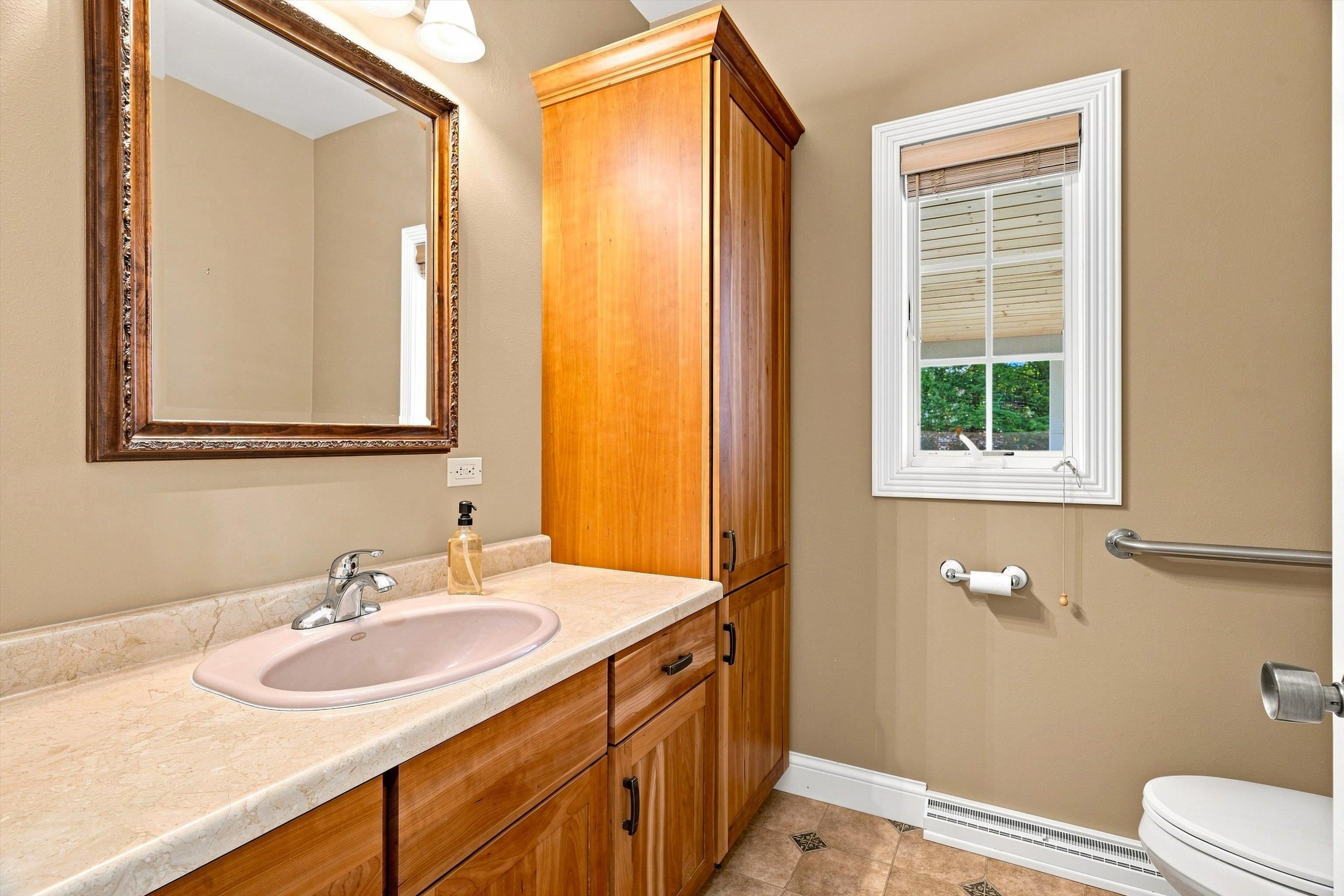 1109 S Locust Avenue Property Photo 31