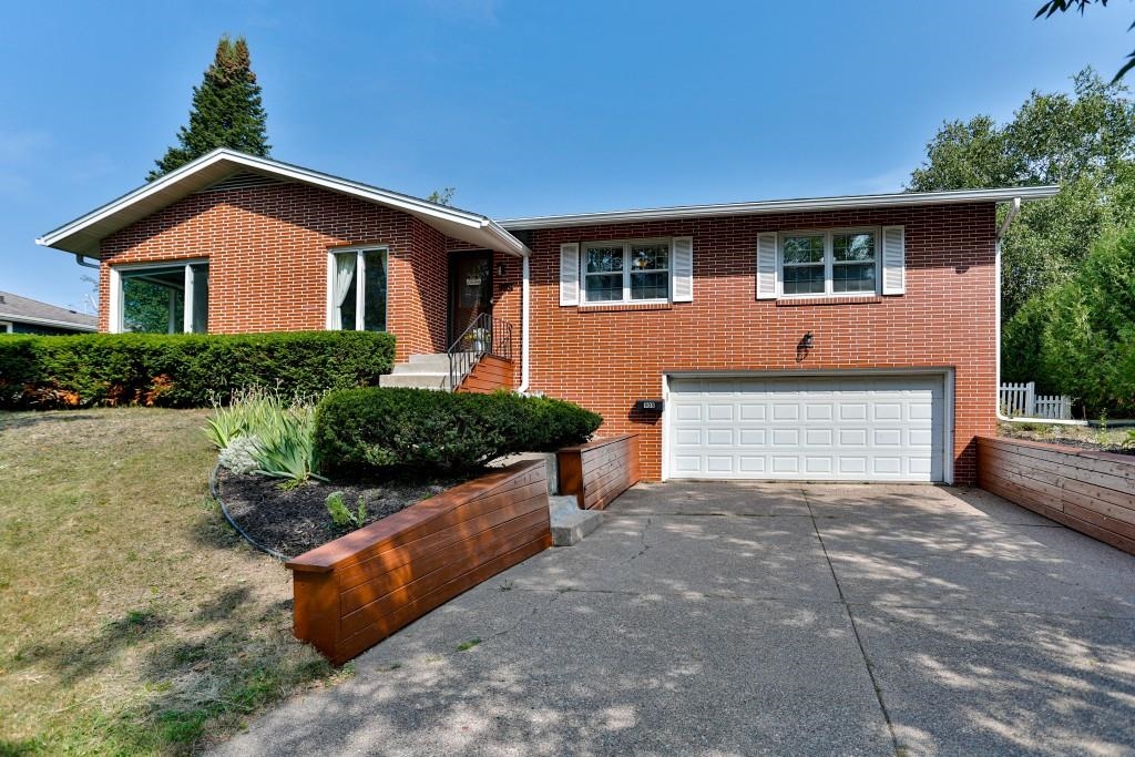 908 Greenhill Drive Property Photo 1