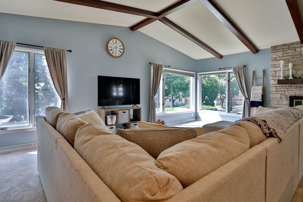 908 Greenhill Drive Property Photo 8