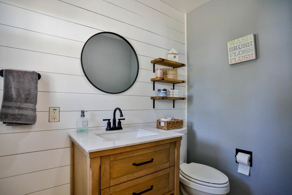 908 Greenhill Drive Property Photo 31