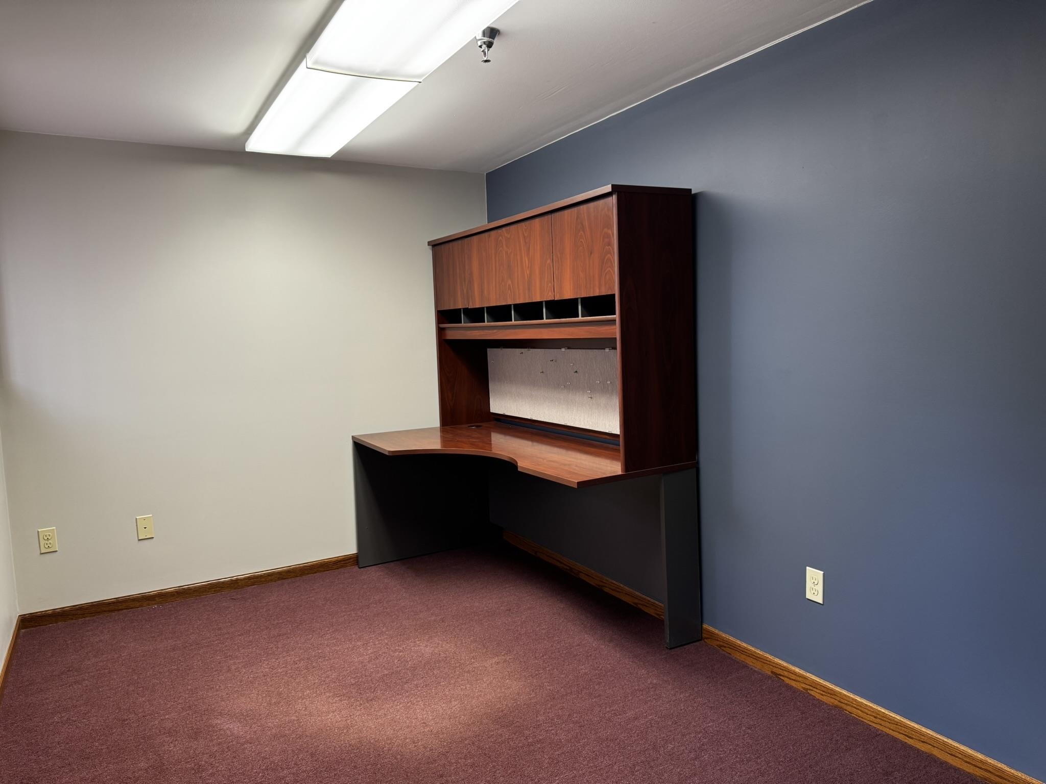 606 S Division Street Property Photo 9