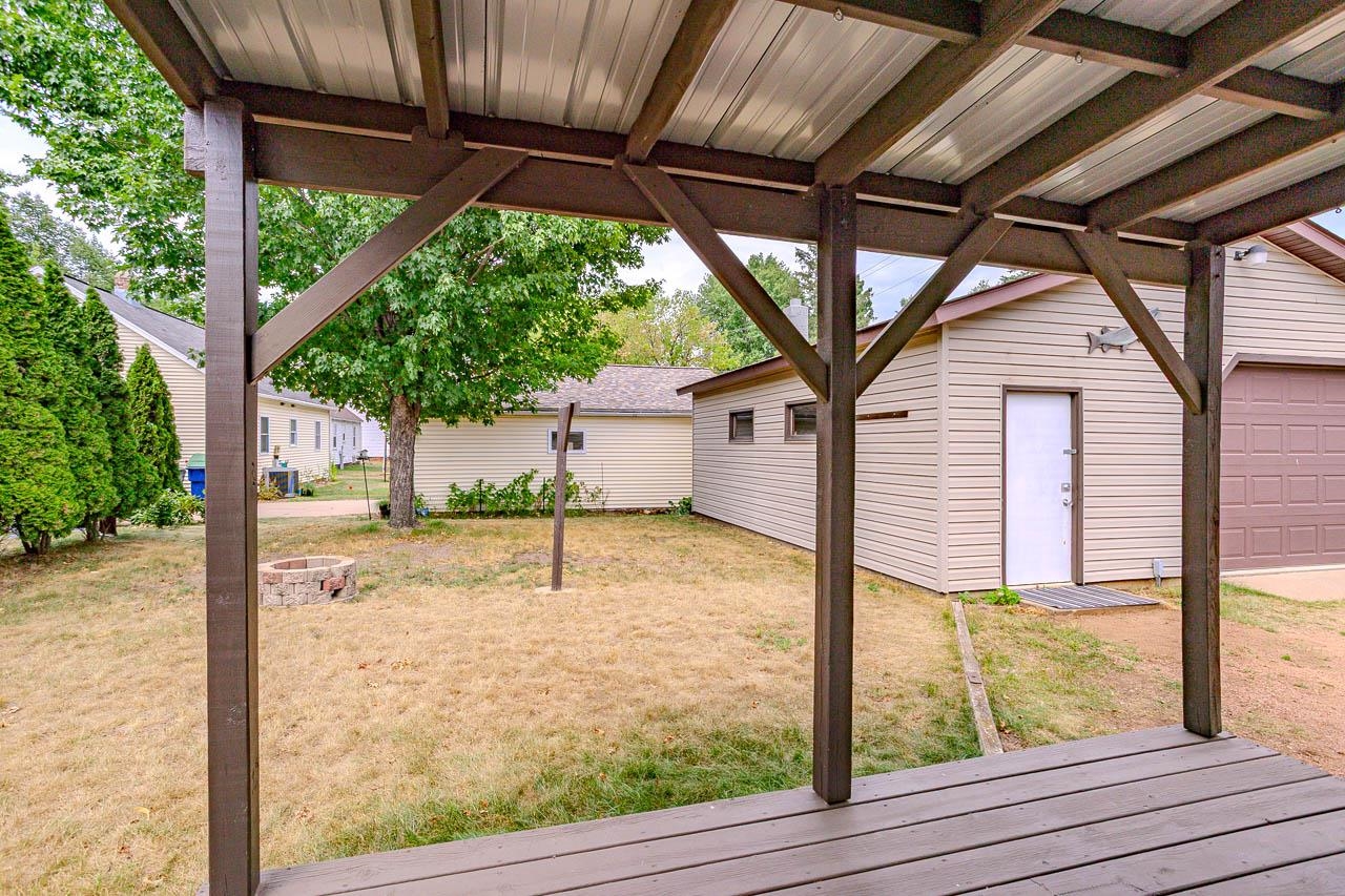 710 Chellis Street Property Photo 4