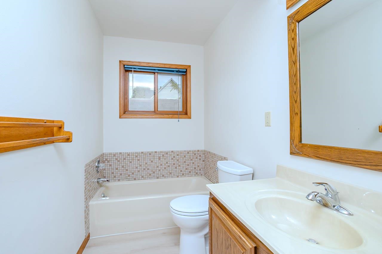 710 Chellis Street Property Photo 13