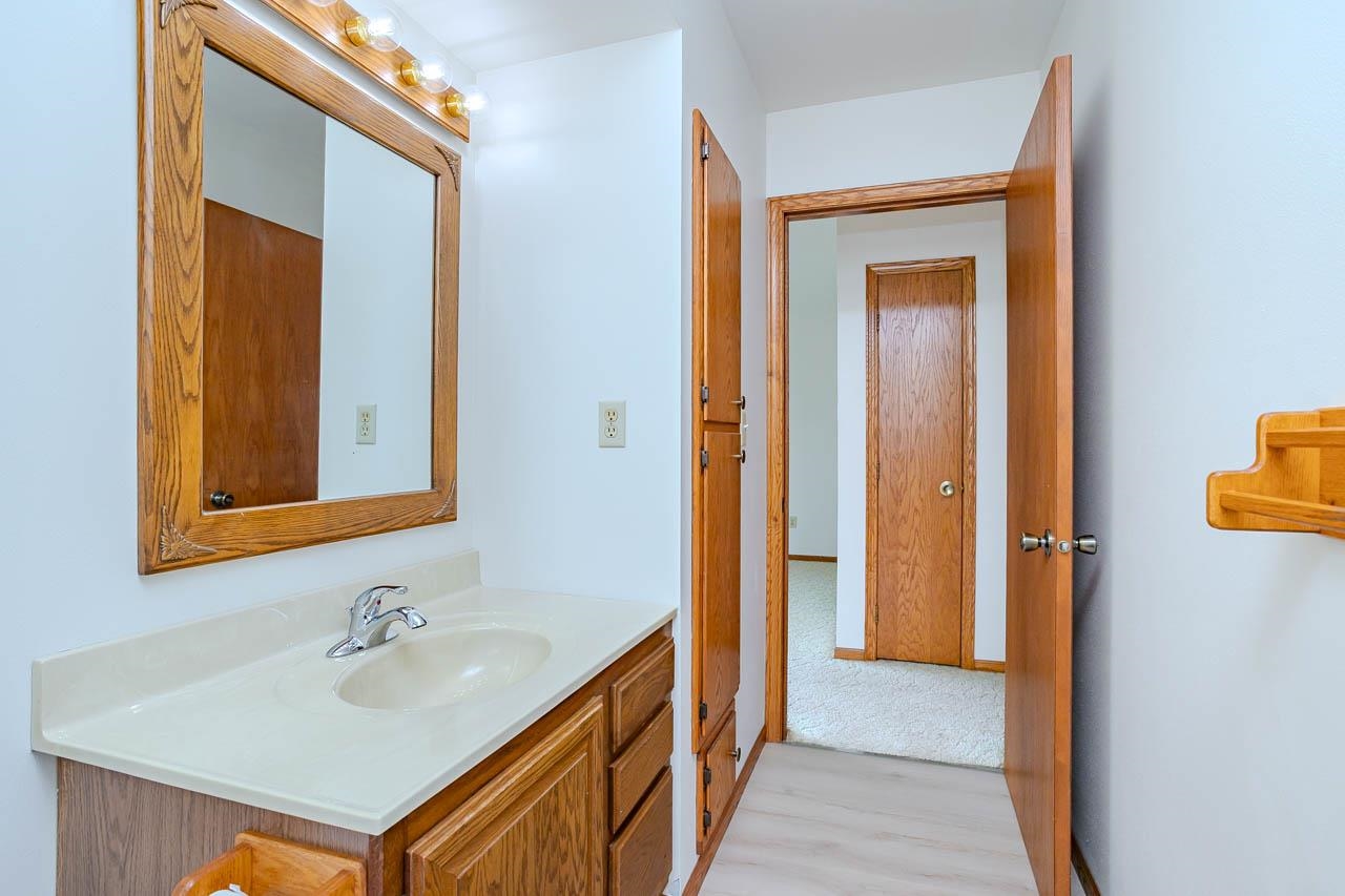710 Chellis Street Property Photo 14