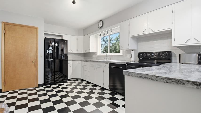501 W 17th Street Property Photo 13