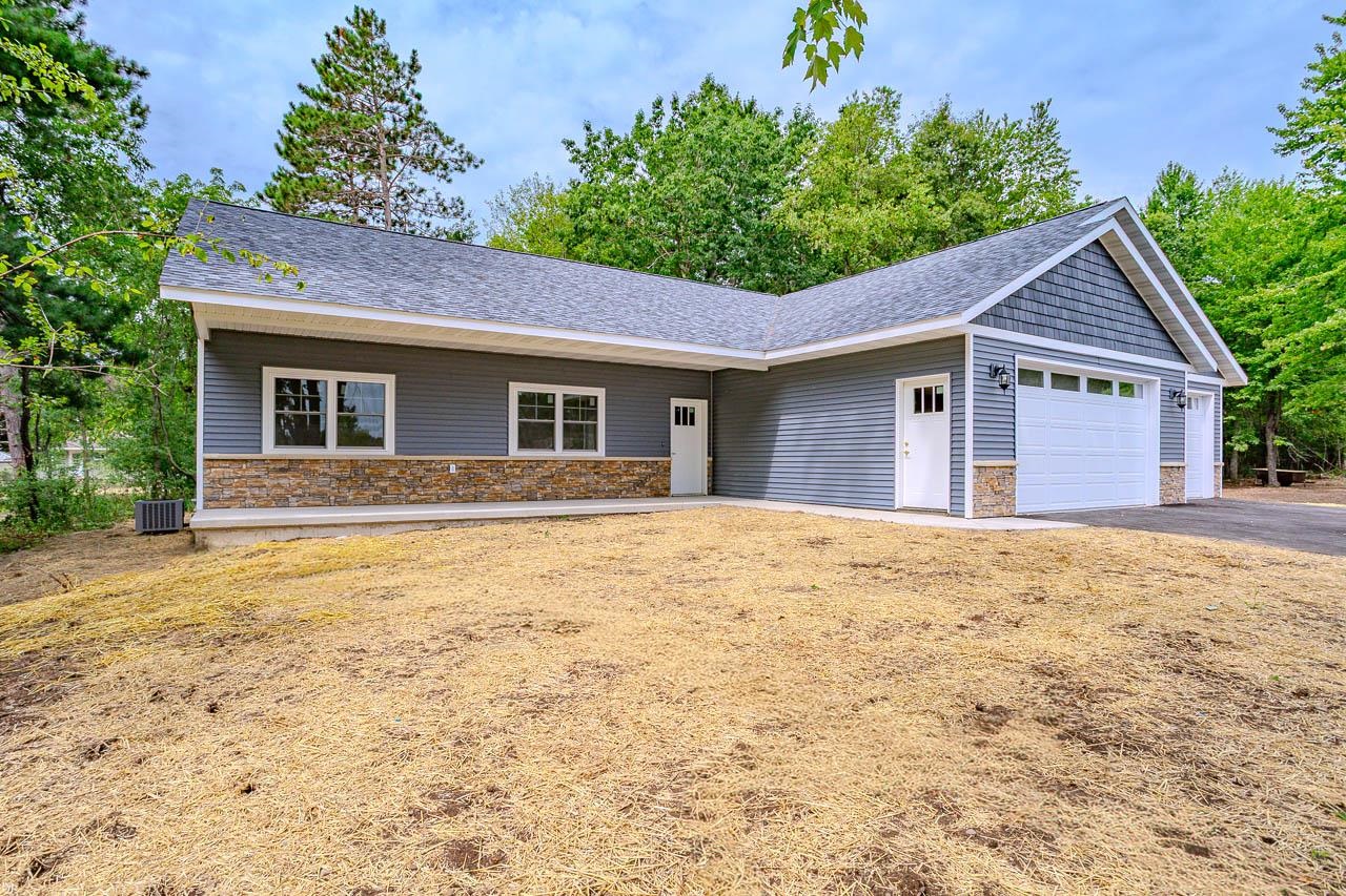 2805 Barclay Way Property Photo 3
