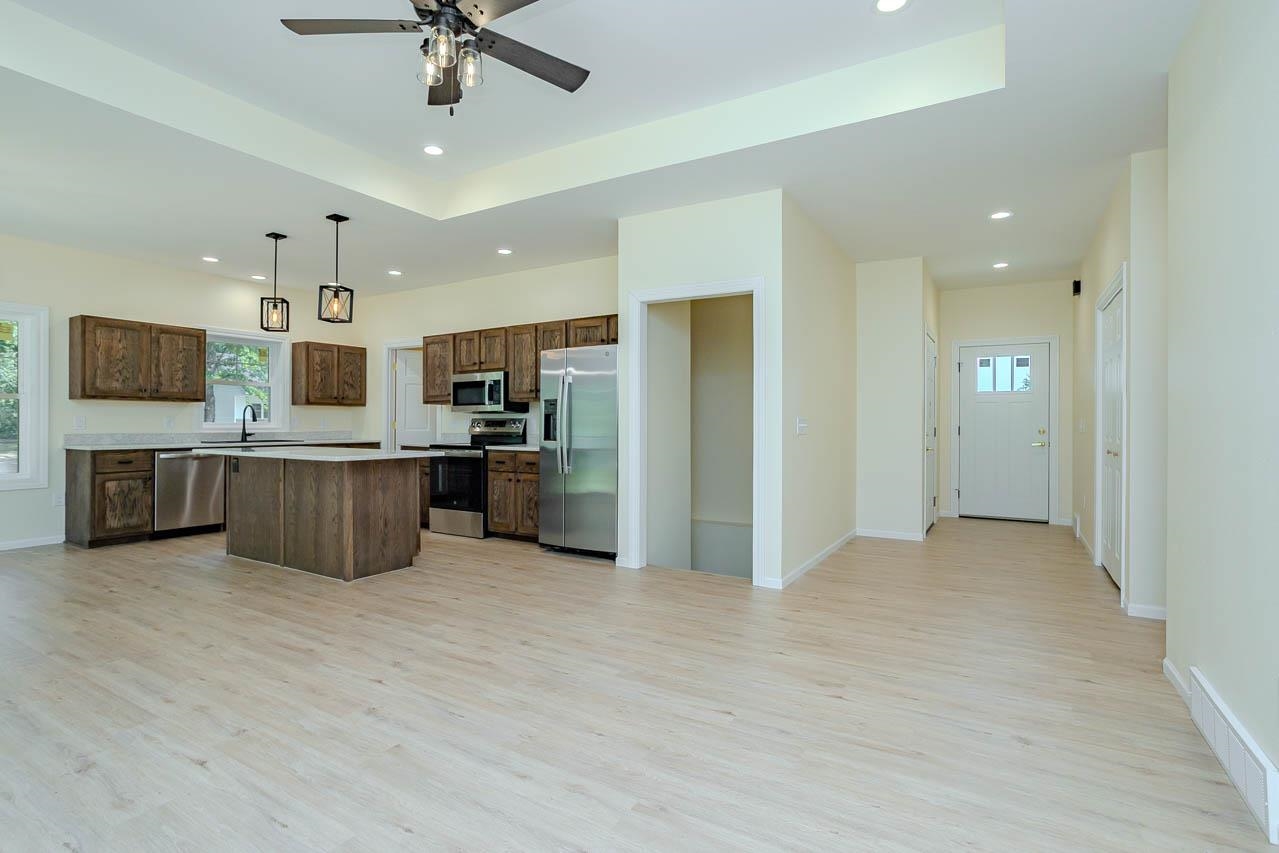2805 Barclay Way Property Photo 10