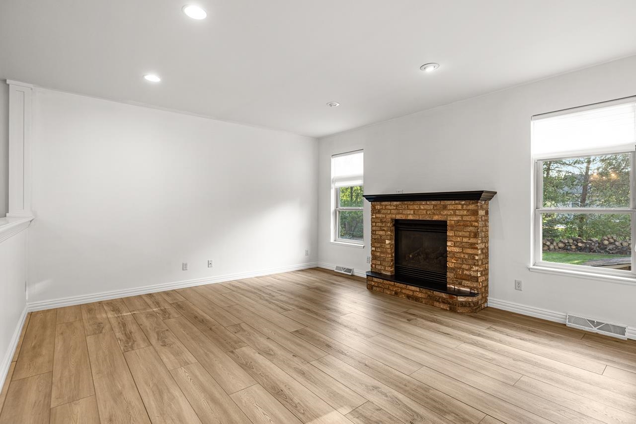 2242 Meadow Drive Property Photo 13