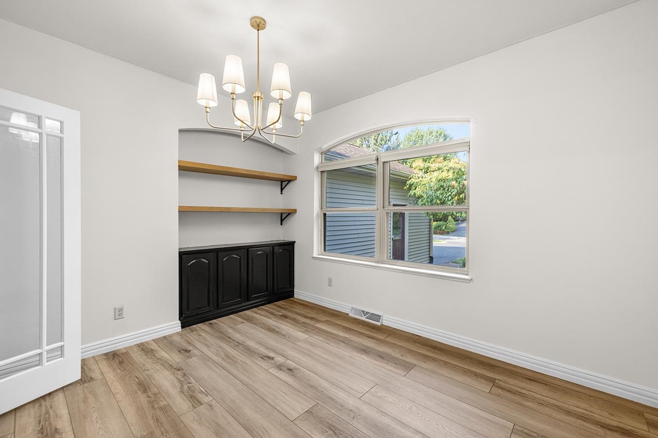 2242 Meadow Drive Property Photo 17