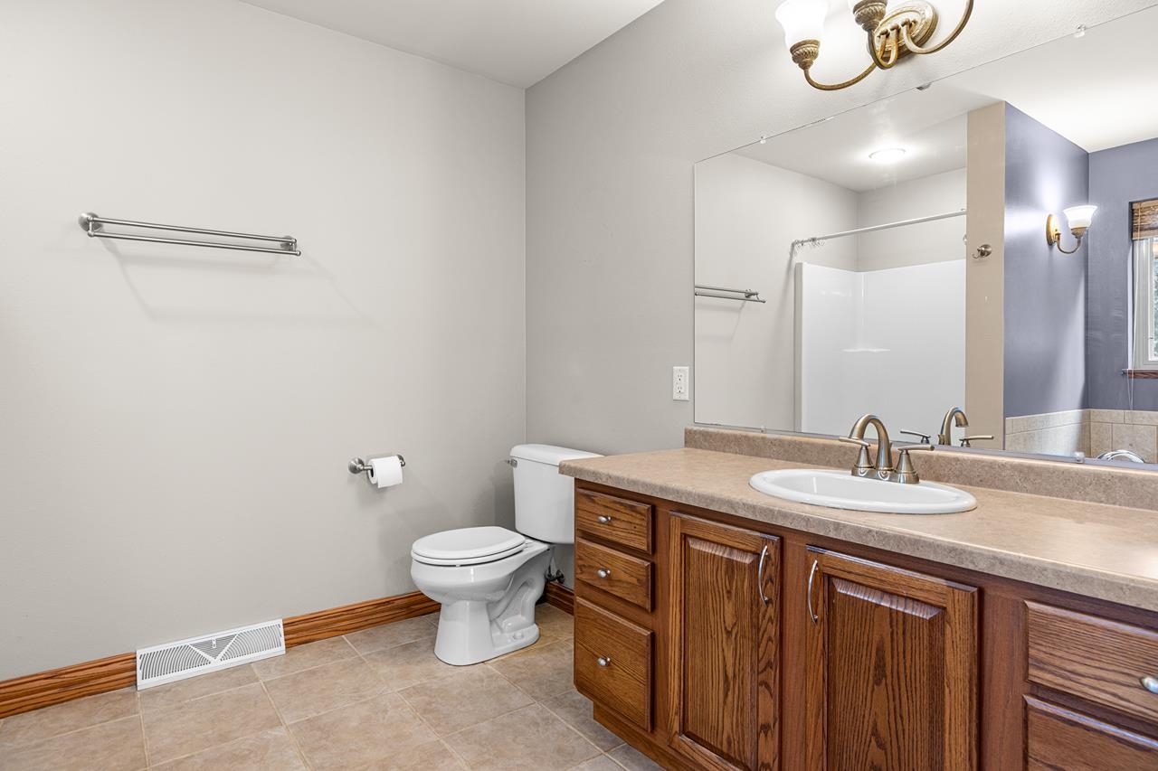 2242 Meadow Drive Property Photo 24