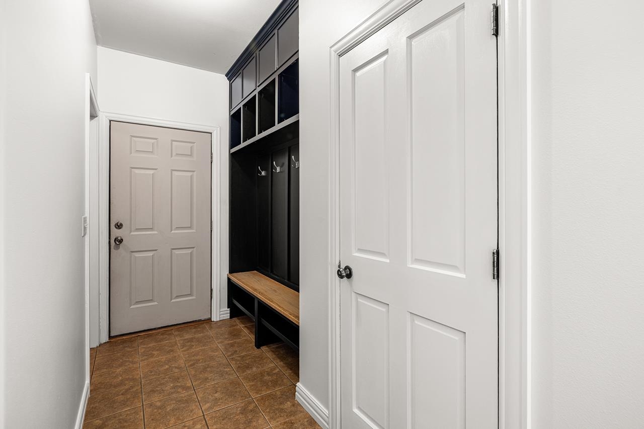 2242 Meadow Drive Property Photo 25