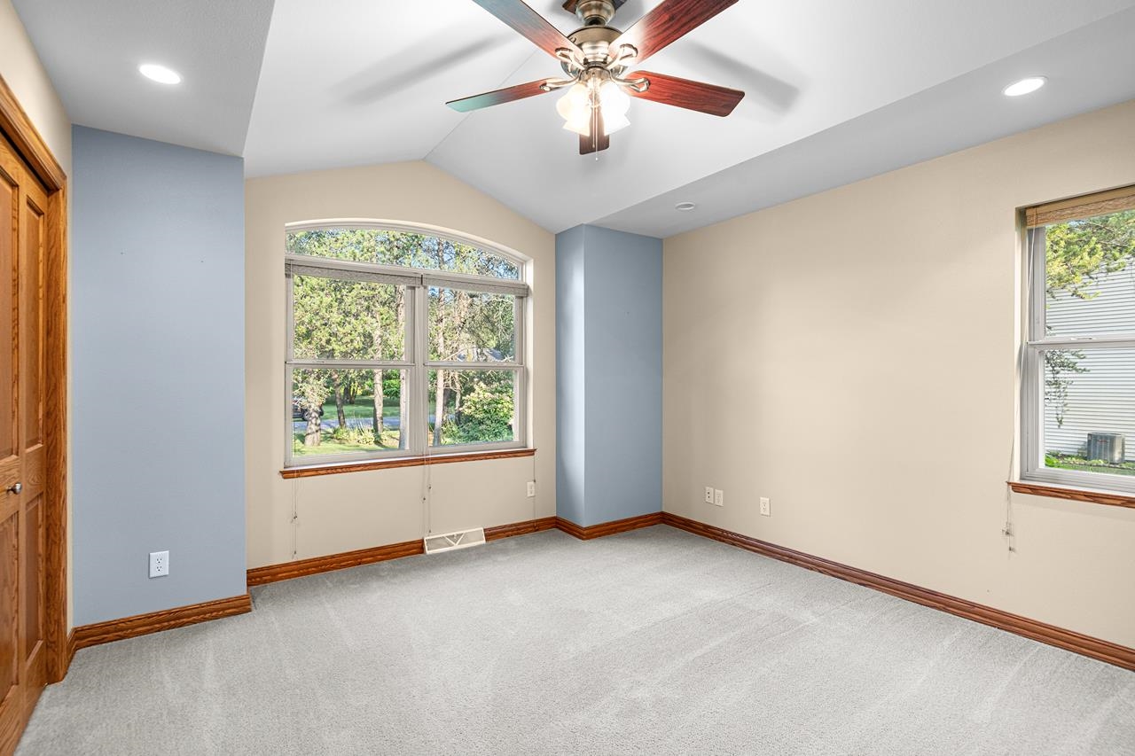 2242 Meadow Drive Property Photo 29