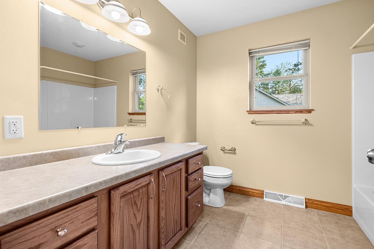 2242 Meadow Drive Property Photo 34