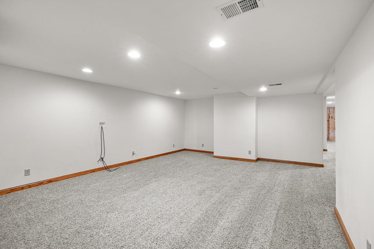 2242 Meadow Drive Property Photo 47