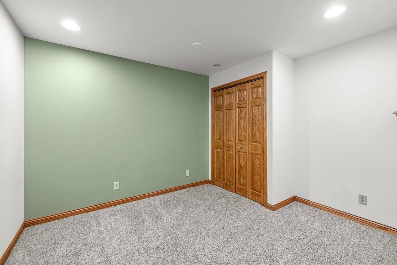 2242 Meadow Drive Property Photo 49