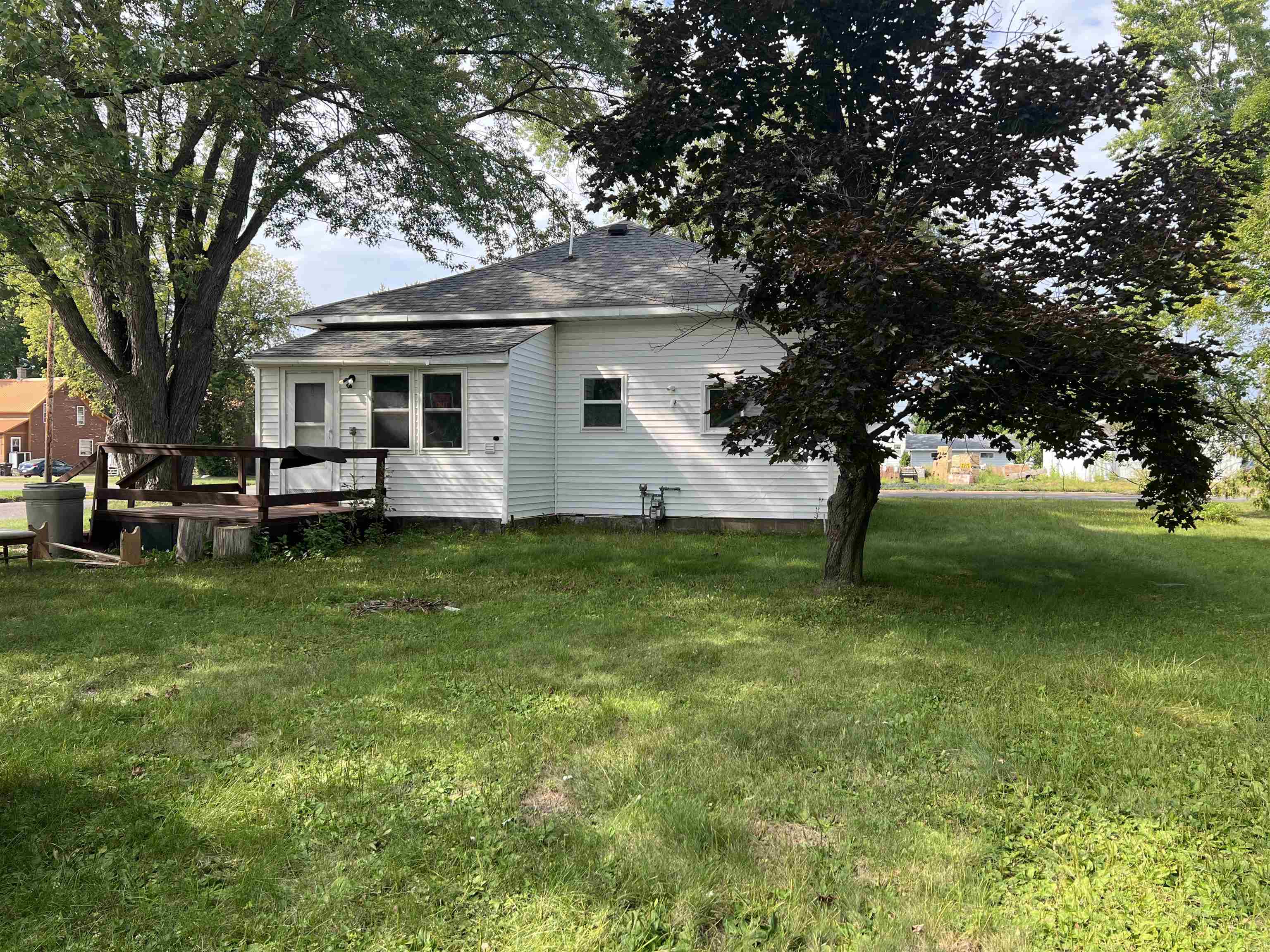 507 E 3rd Street Property Photo 3