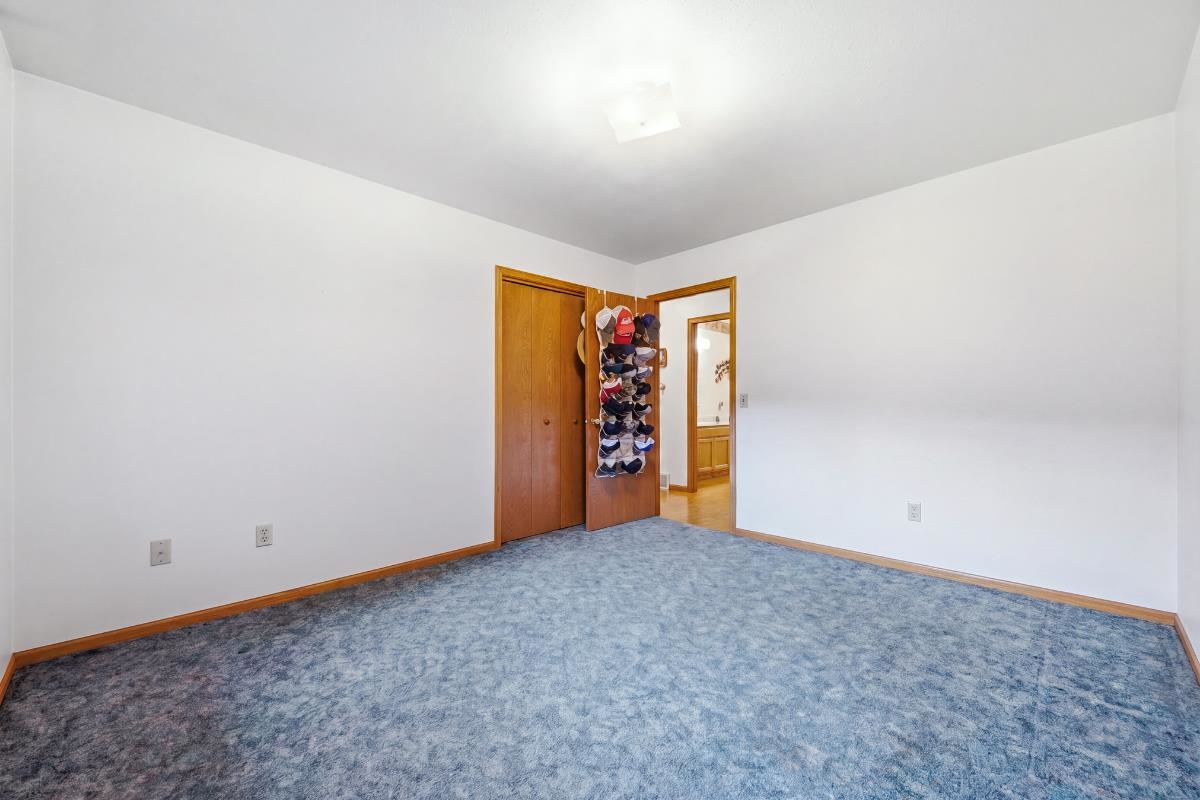8996 Lincoln Avenue Property Photo 10
