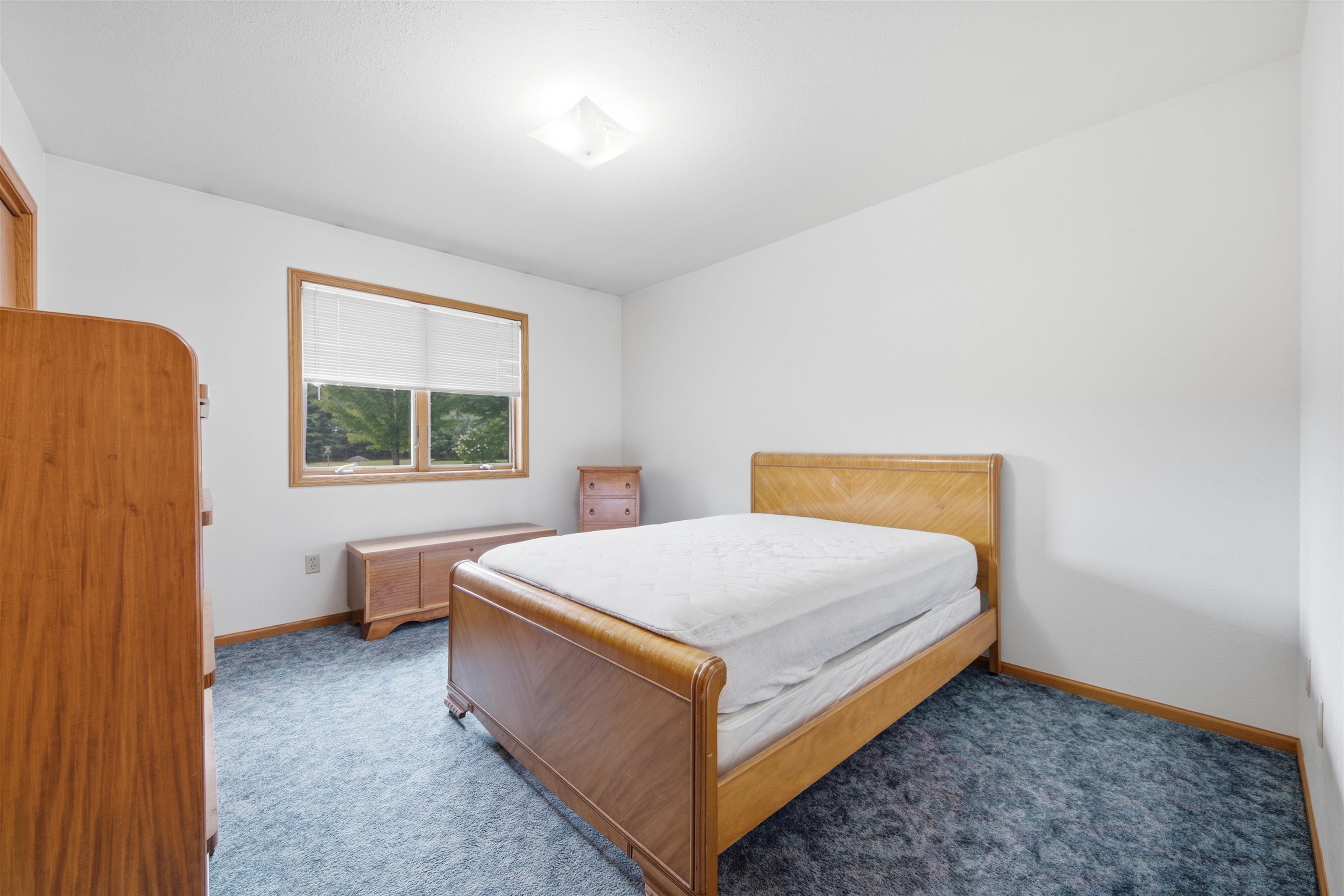 8996 Lincoln Avenue Property Photo 13