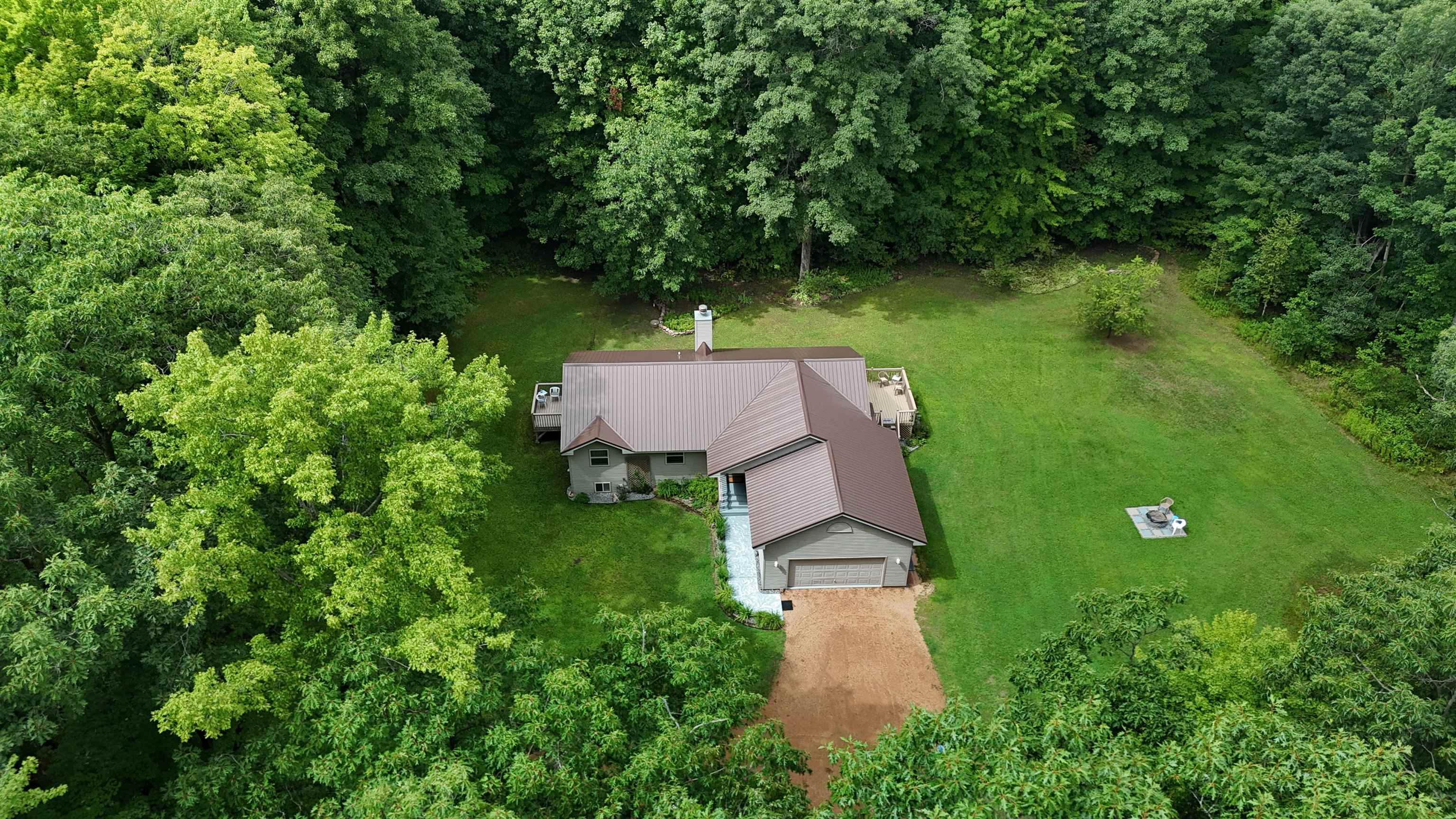 1073 Oak Road Property Photo 3