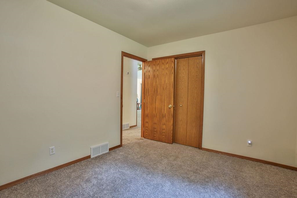 1073 Oak Road Property Photo 16