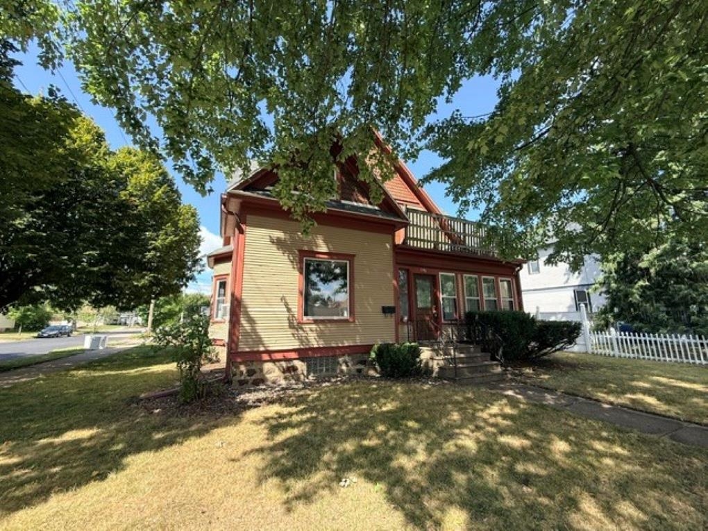 640 S 4th Avenue Property Photo 2
