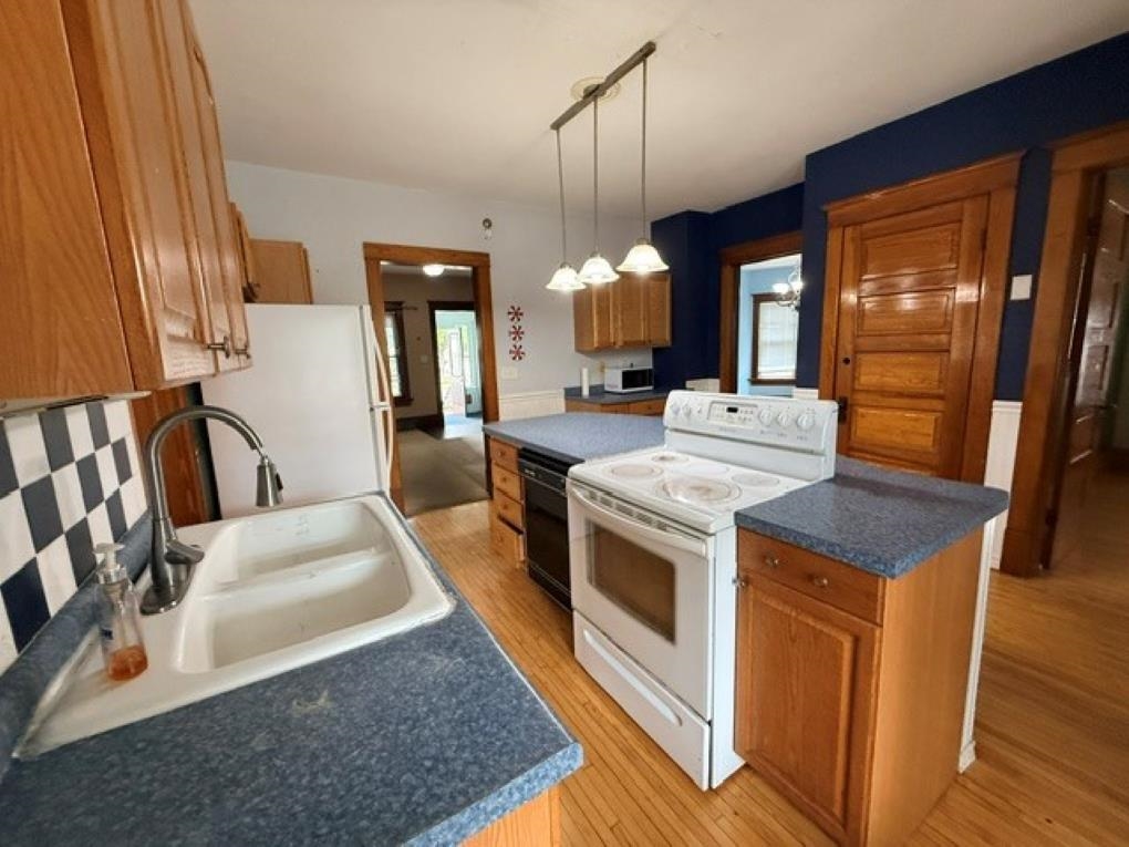 640 S 4th Avenue Property Photo 10