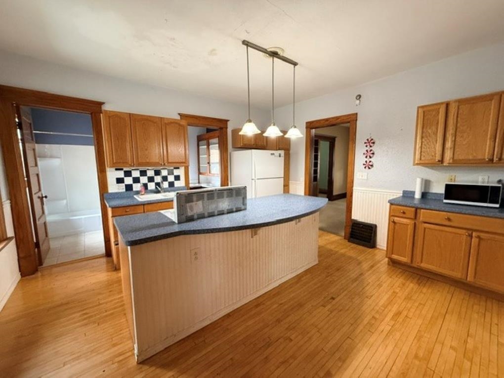 640 S 4th Avenue Property Photo 11