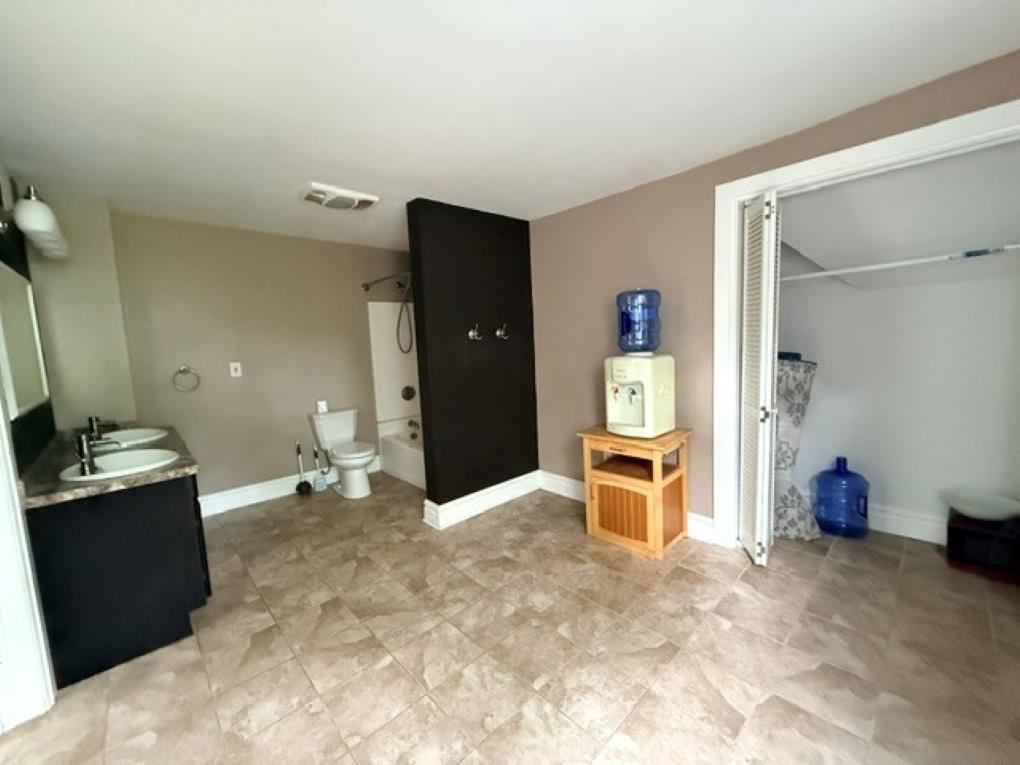 640 S 4th Avenue Property Photo 25