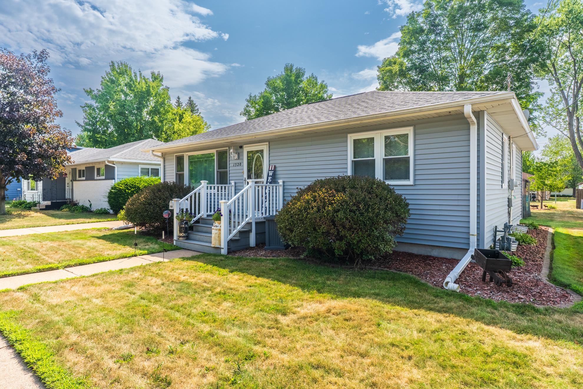 1520 Pearson Street Property Photo 3