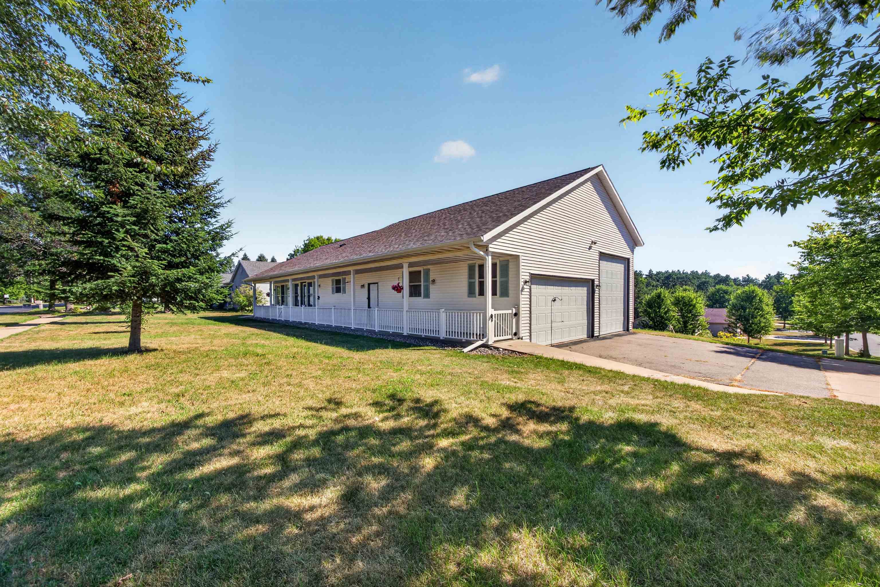 327 S 56th Avenue Property Photo 1