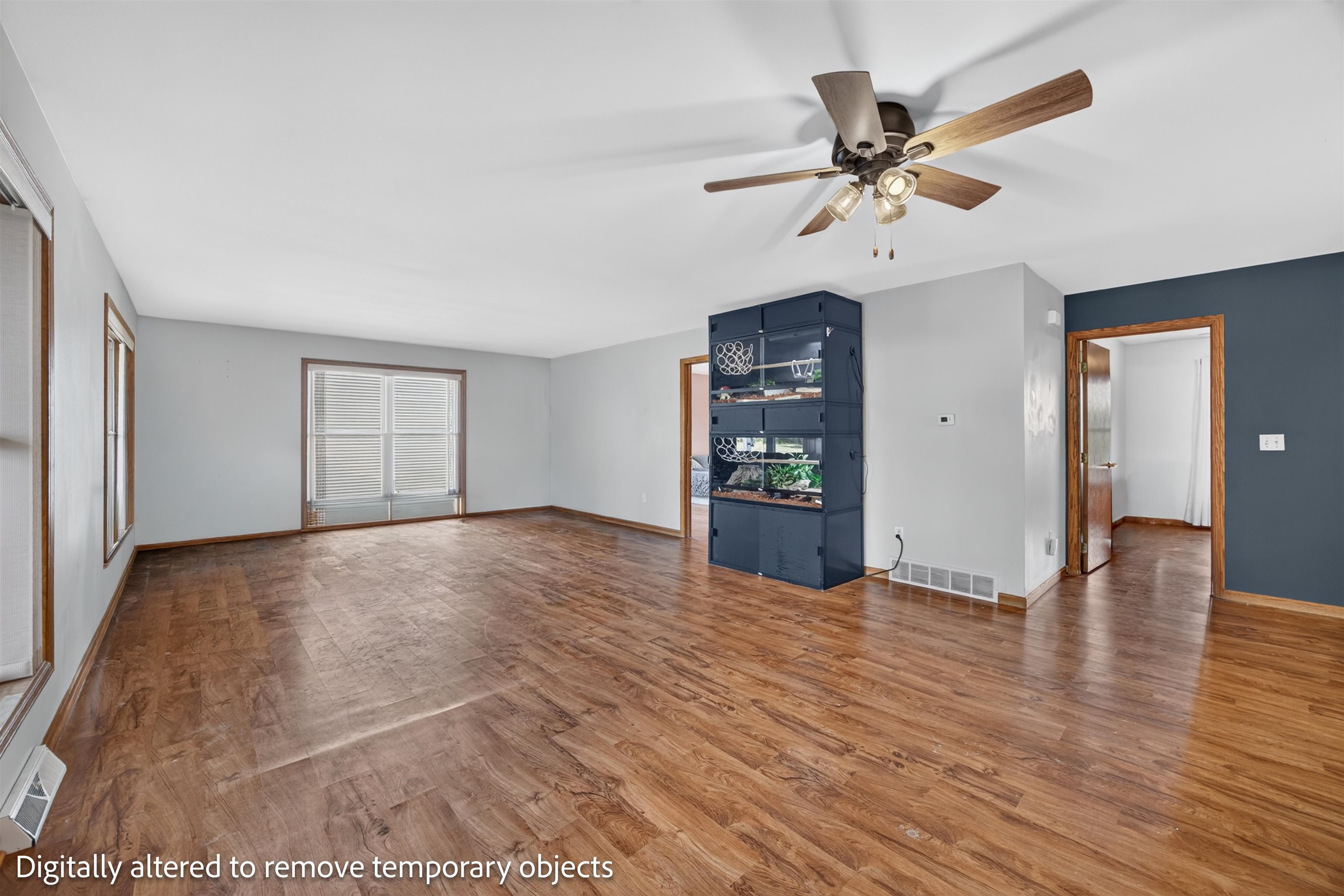 327 S 56th Avenue Property Photo 16