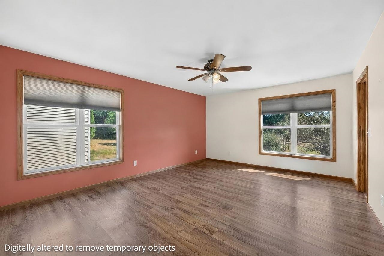 327 S 56th Avenue Property Photo 18