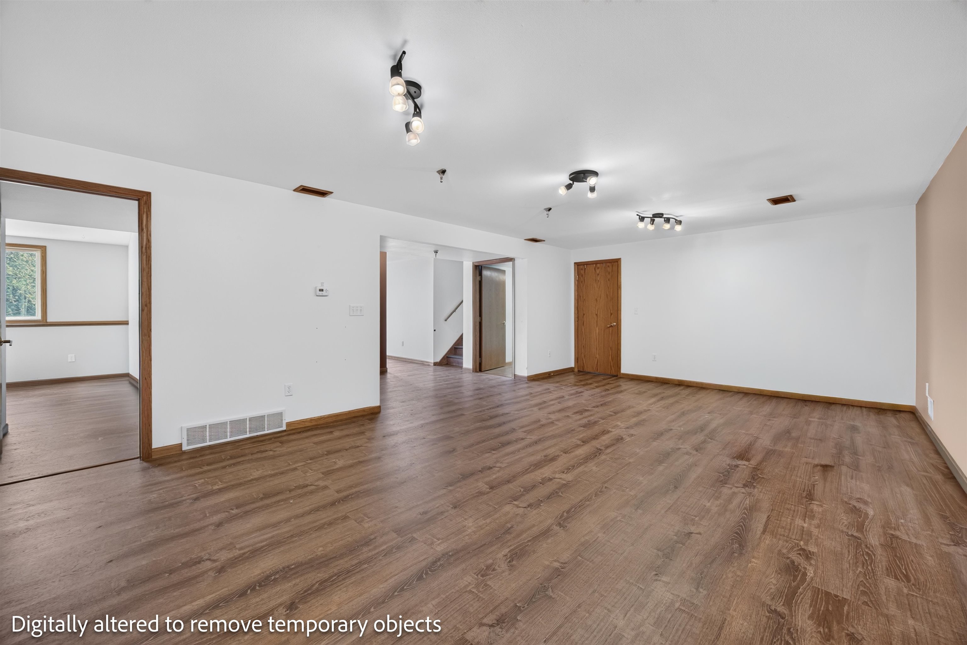 327 S 56th Avenue Property Photo 28
