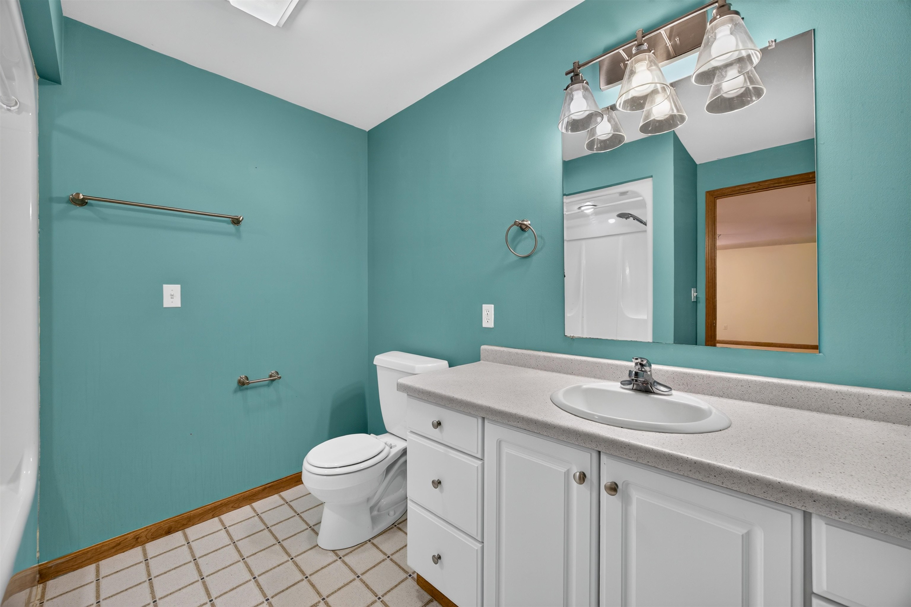 327 S 56th Avenue Property Photo 32