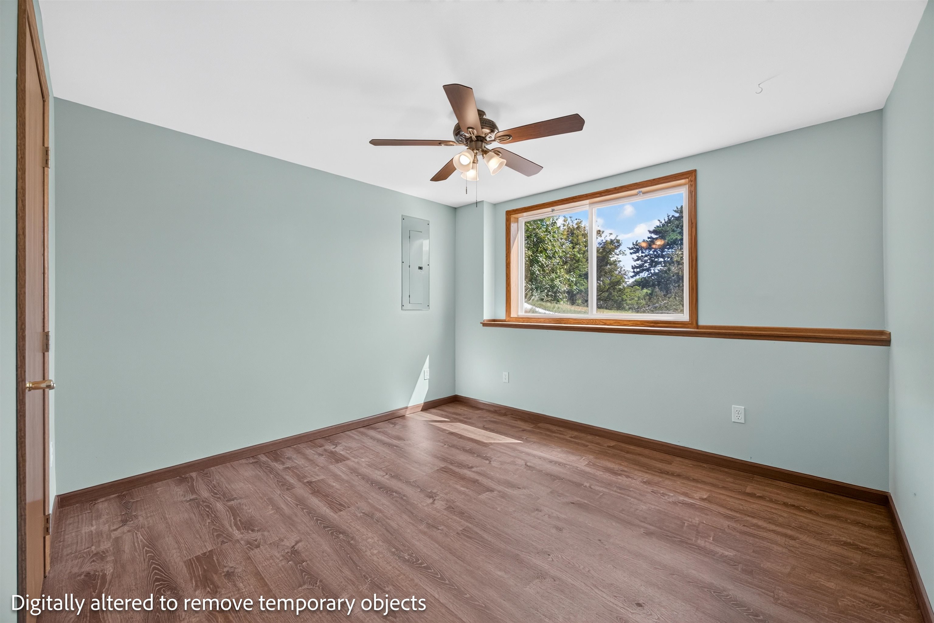 327 S 56th Avenue Property Photo 33