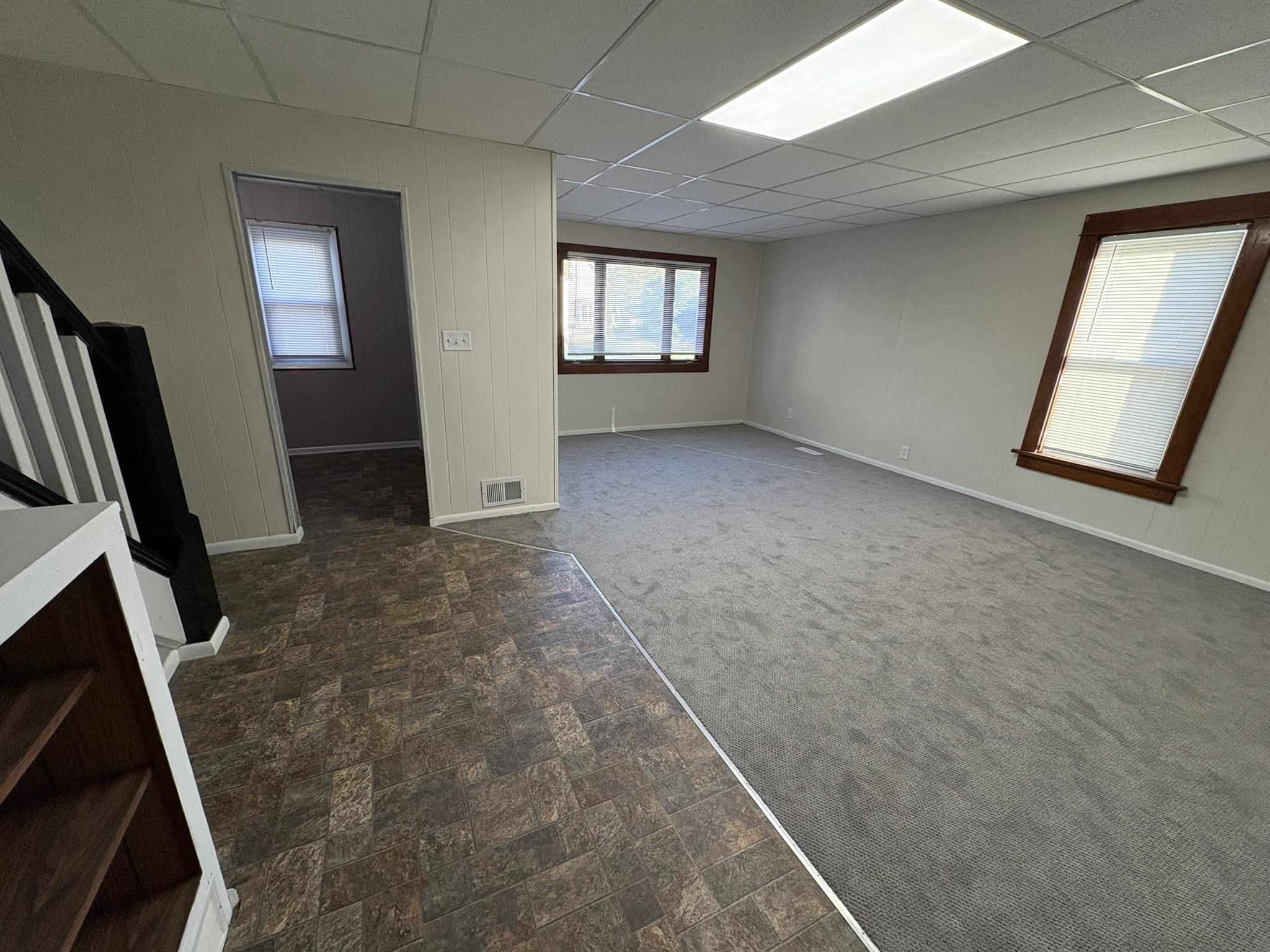 810 S Vine Avenue Property Photo 3