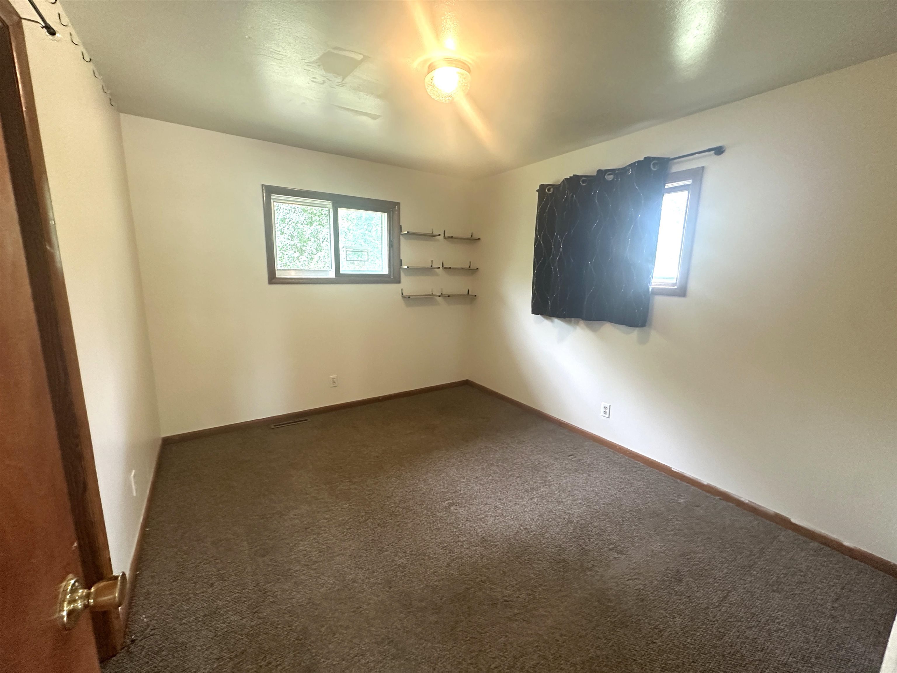 2410 Gaynor Avenue Property Photo 5