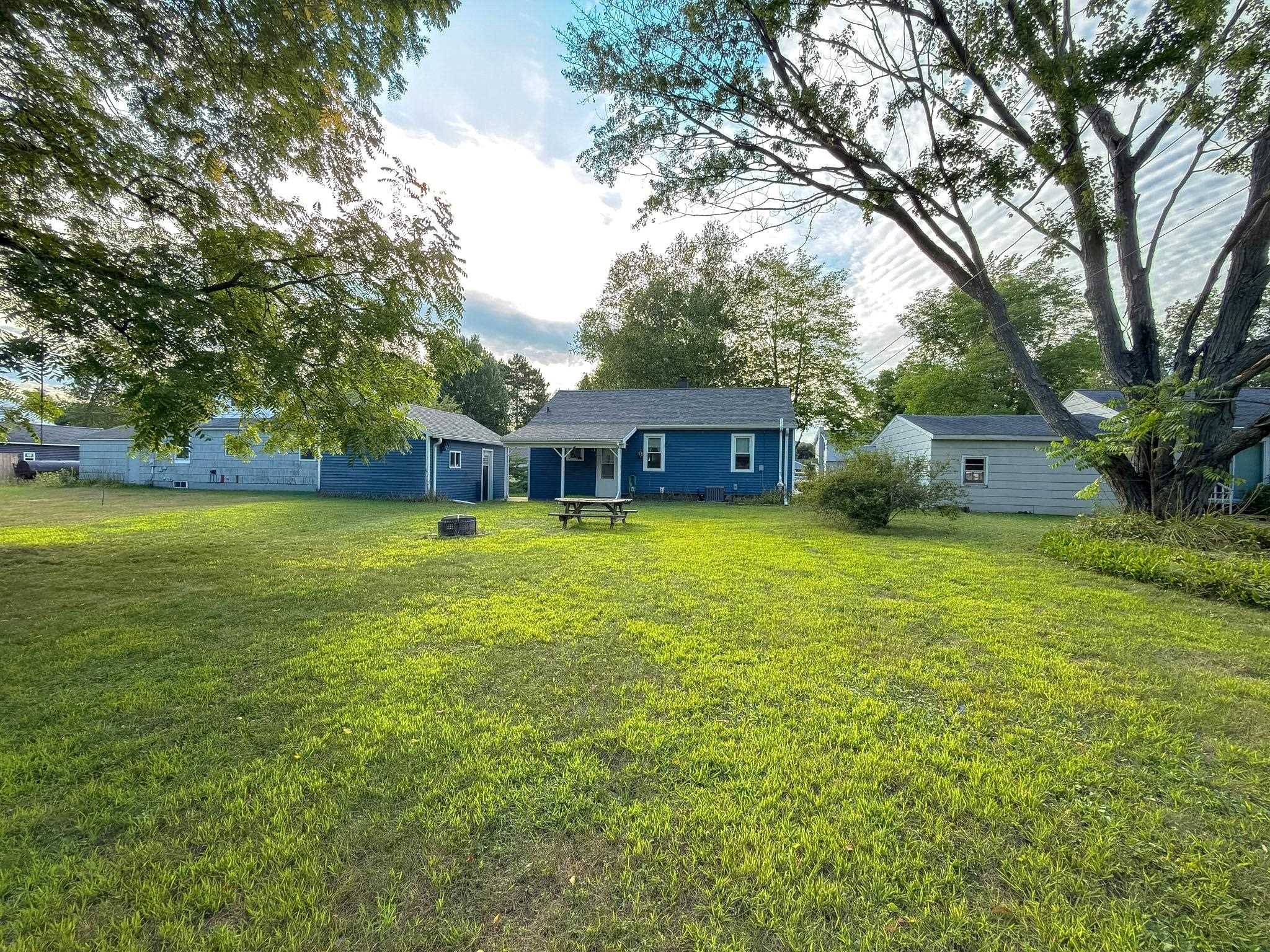 607 Johnson Street Property Photo 28