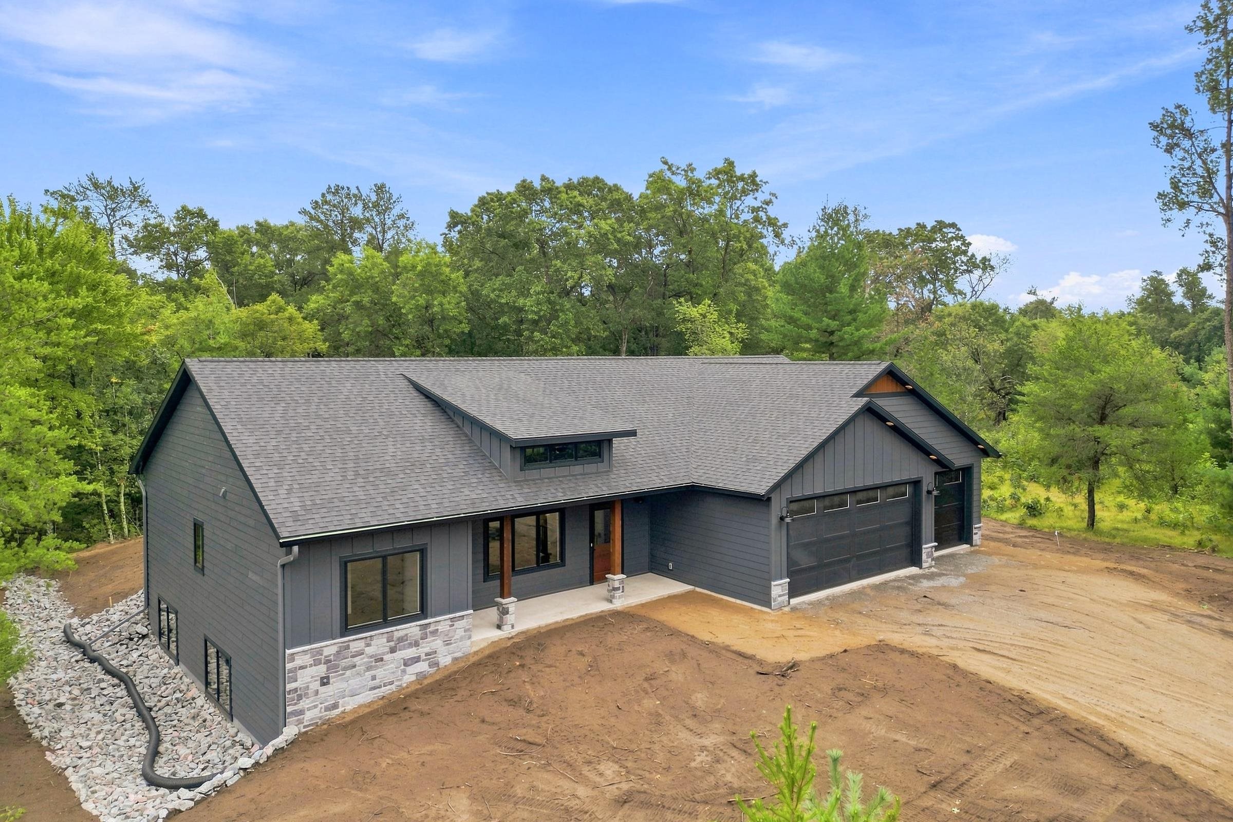 378 Setting Sun Trail Property Photo 1