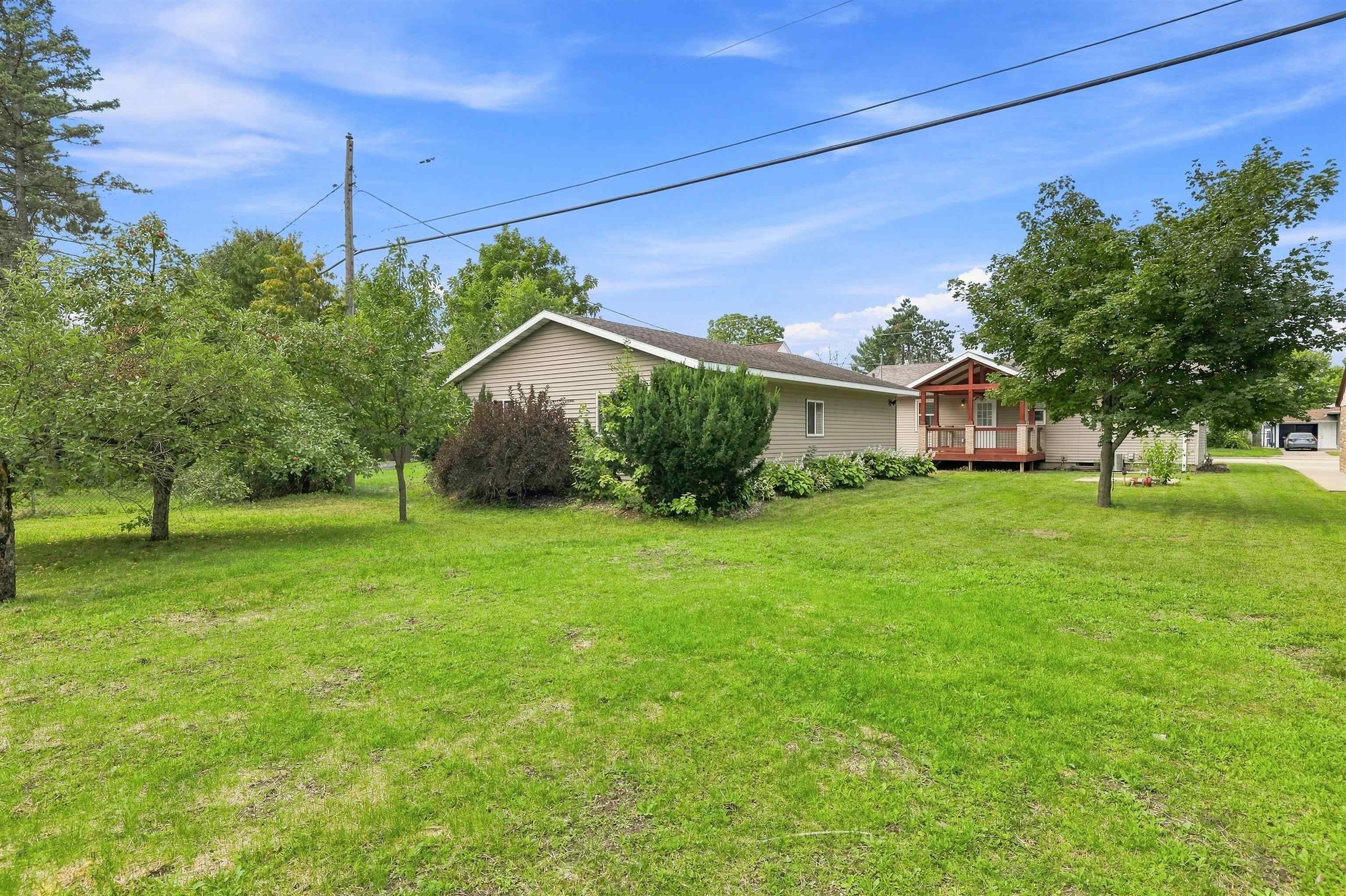 2423 Stanley Street Property Photo 38