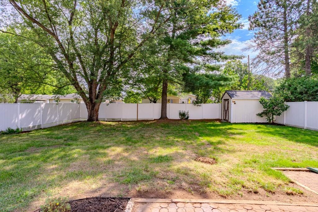 717 South Line Road Property Photo 3