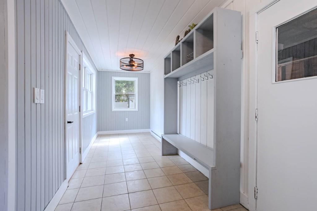 717 South Line Road Property Photo 6