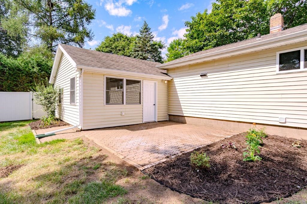 717 South Line Road Property Photo 34
