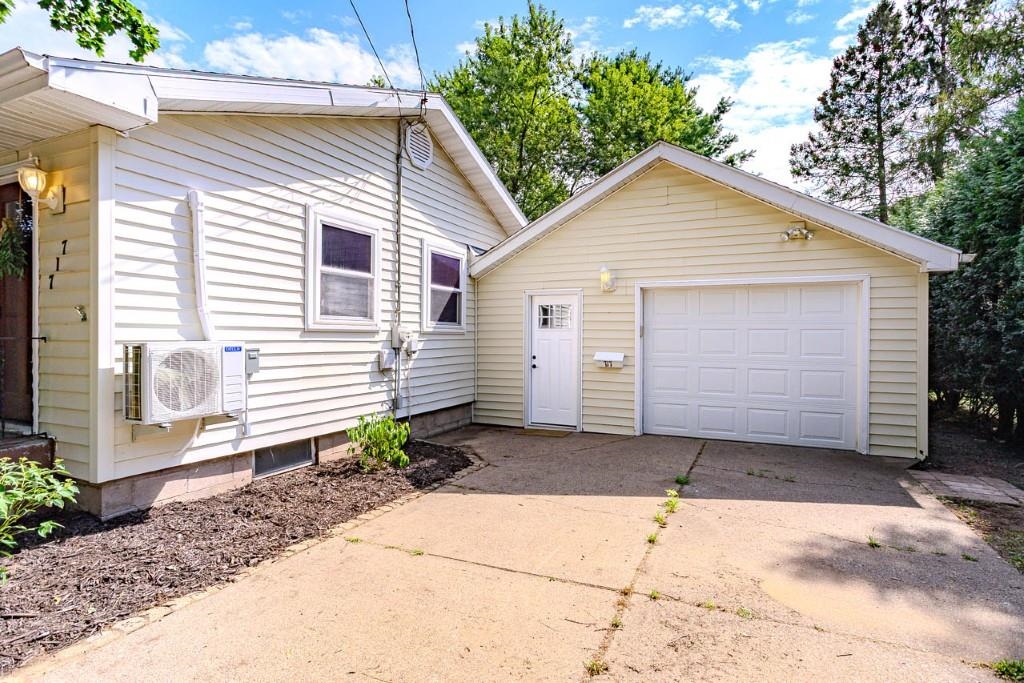 717 South Line Road Property Photo 41