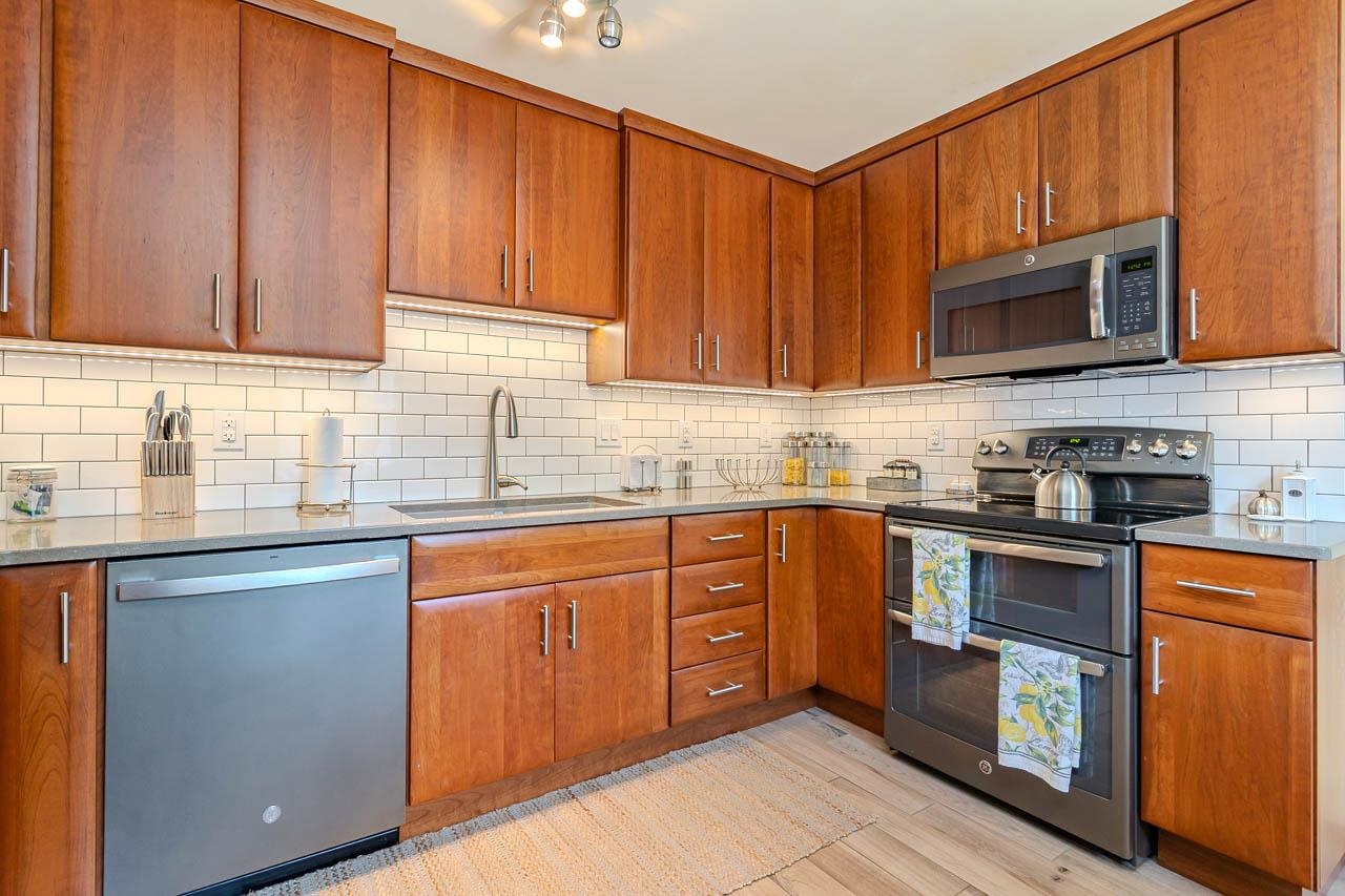 4214 Henry Street Property Photo 6