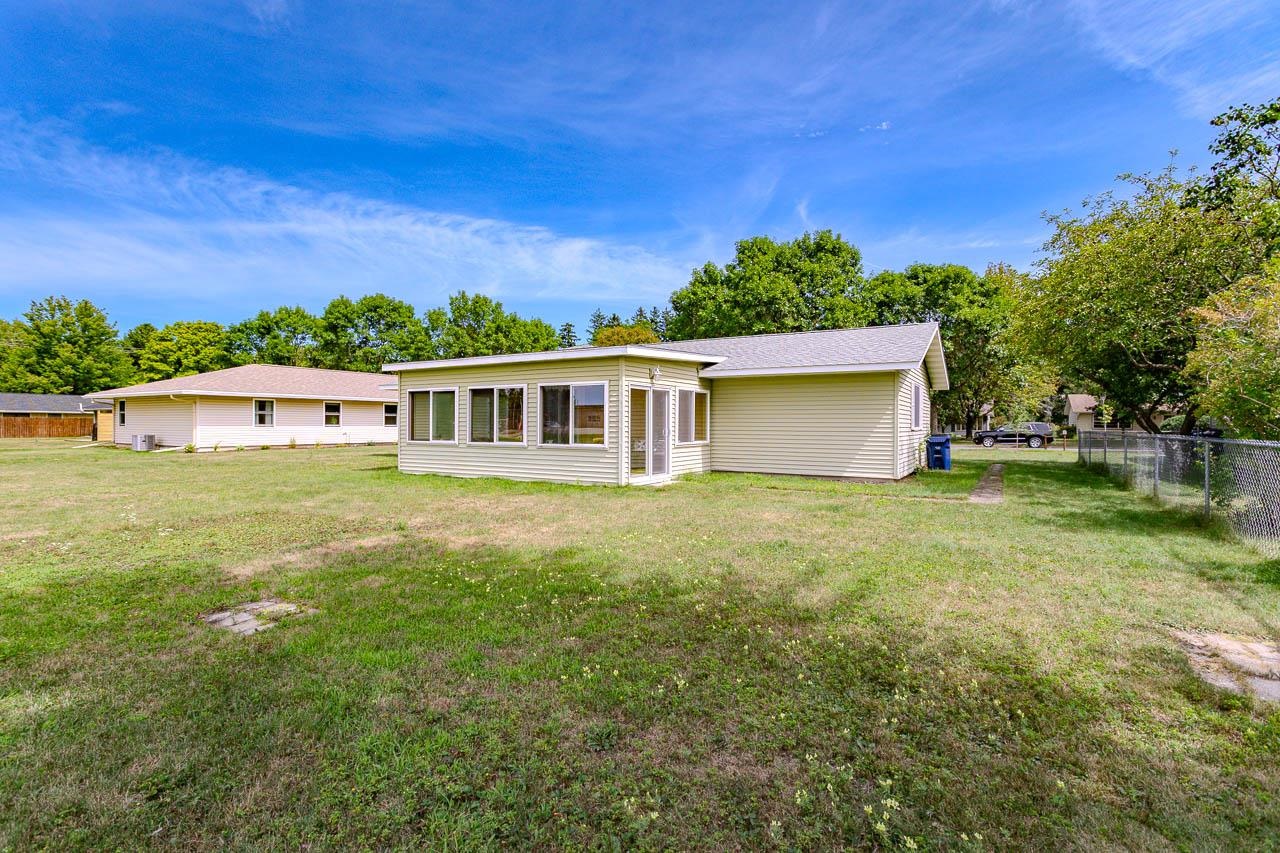 4214 Henry Street Property Photo 52