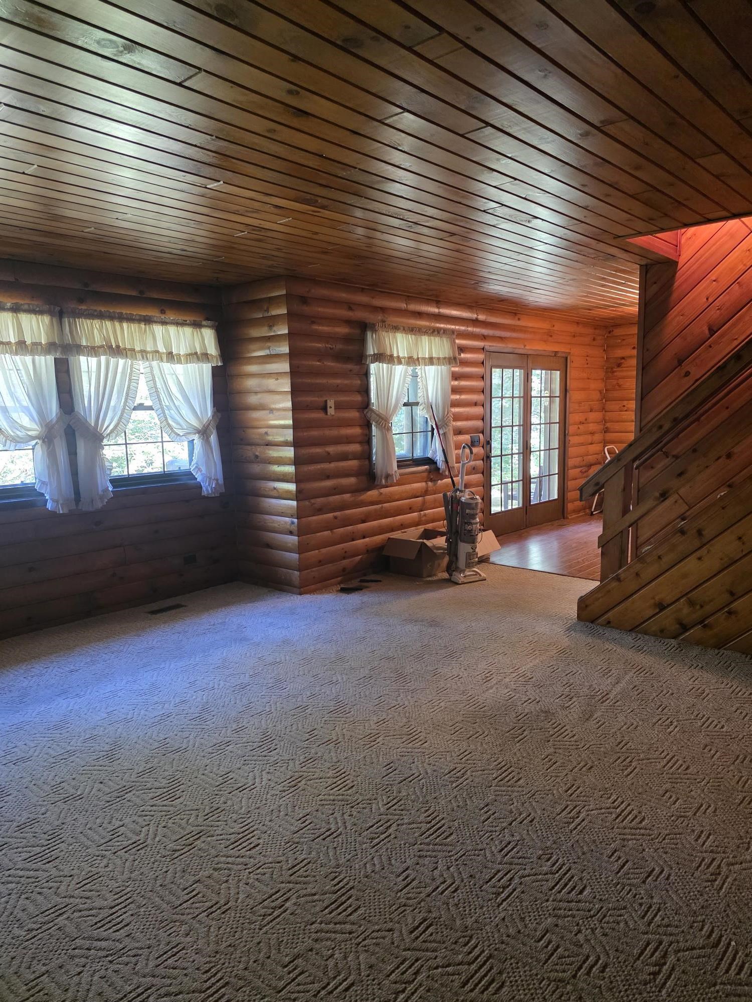 8531 Lake Road Property Photo 3