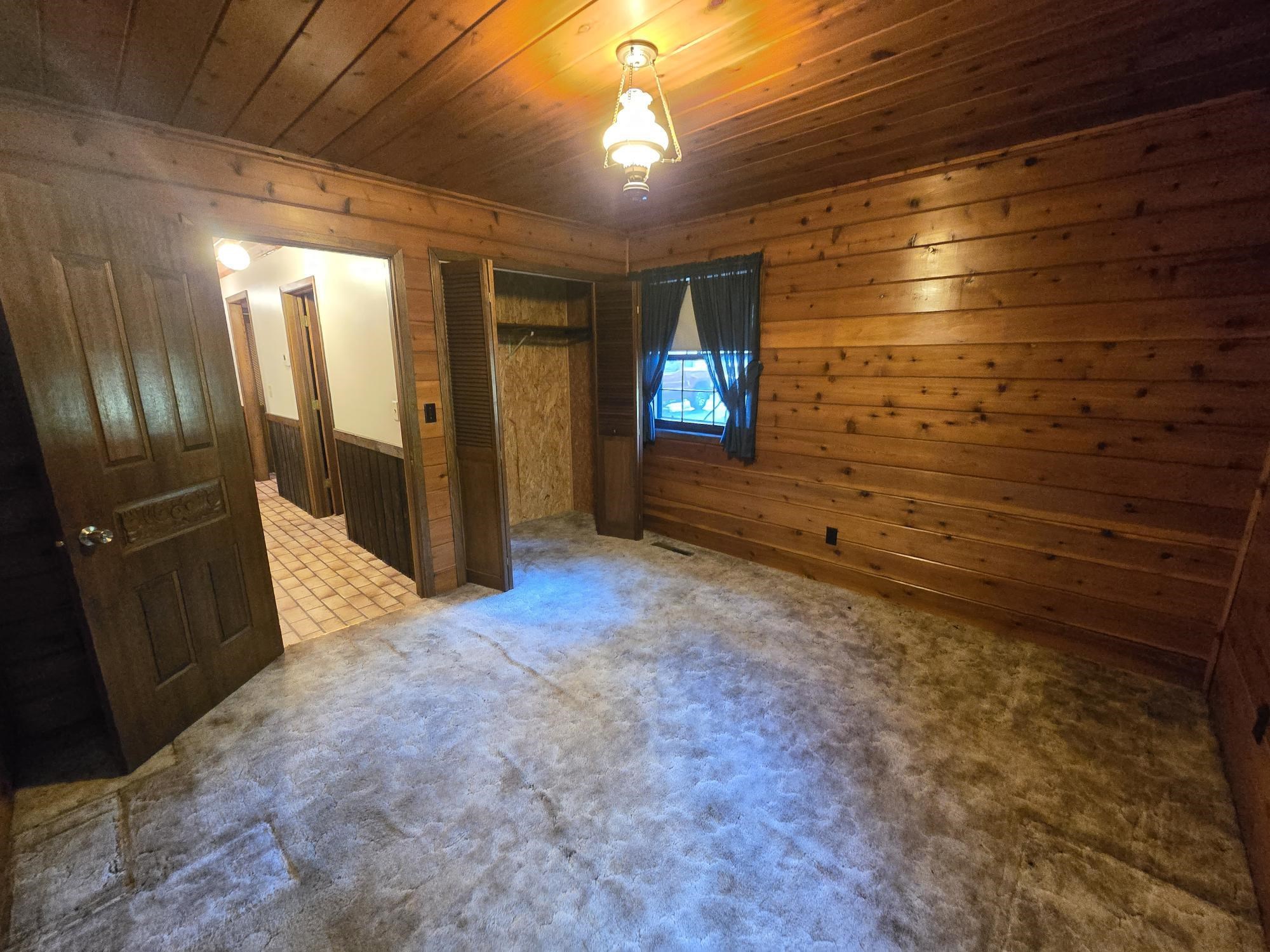 8531 Lake Road Property Photo 9